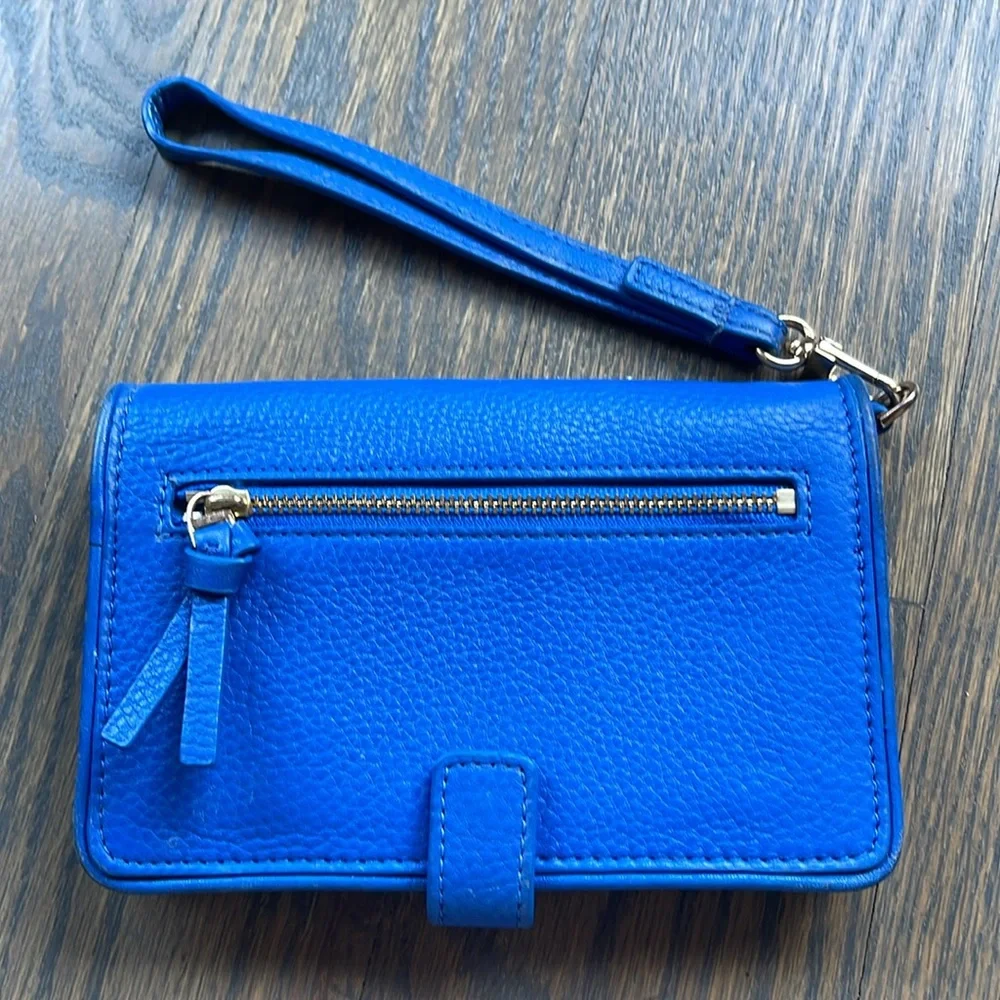Women’s Tory Burch Blue Pebble Grain Leather Wallet/Wristlet